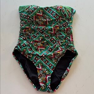 La Blanca Women's Green Patterned One Piece Size: 10 NEW